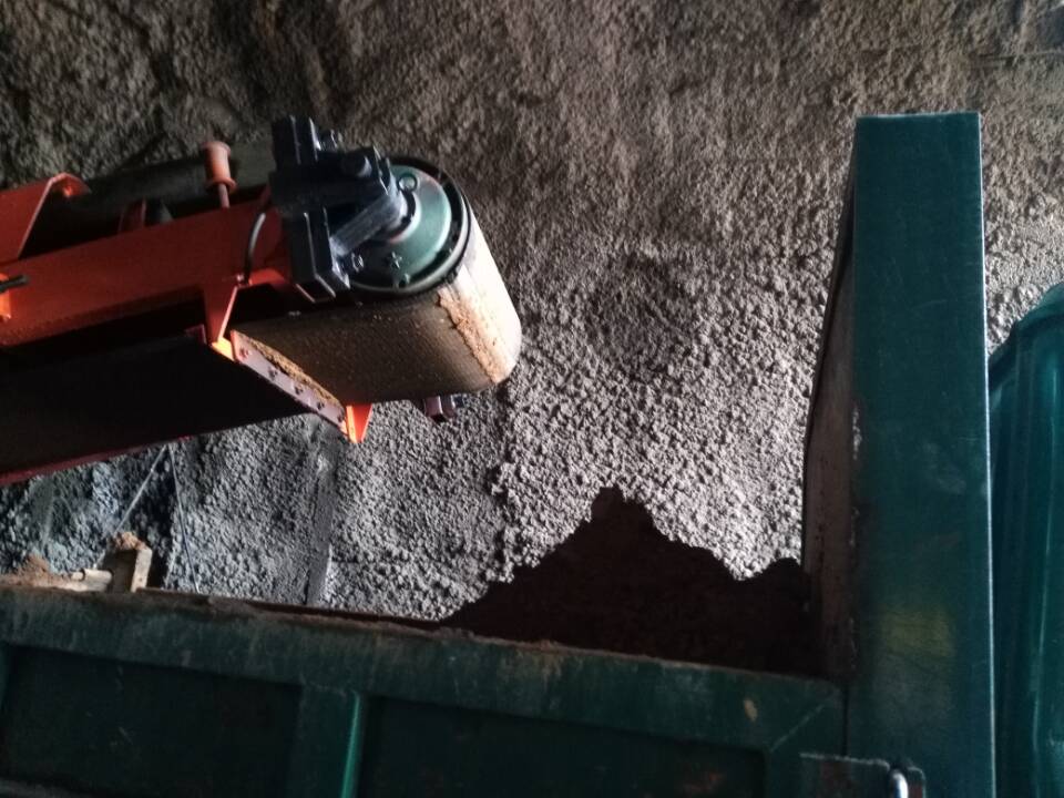 煤礦井下扒渣機(jī)