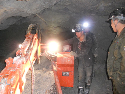 扒渣機(jī)維修